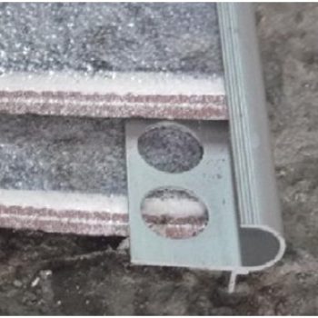 Алуминиев профил за стъпало 8мм 2.5м