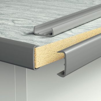 Мебелен профил 18х8.5мм